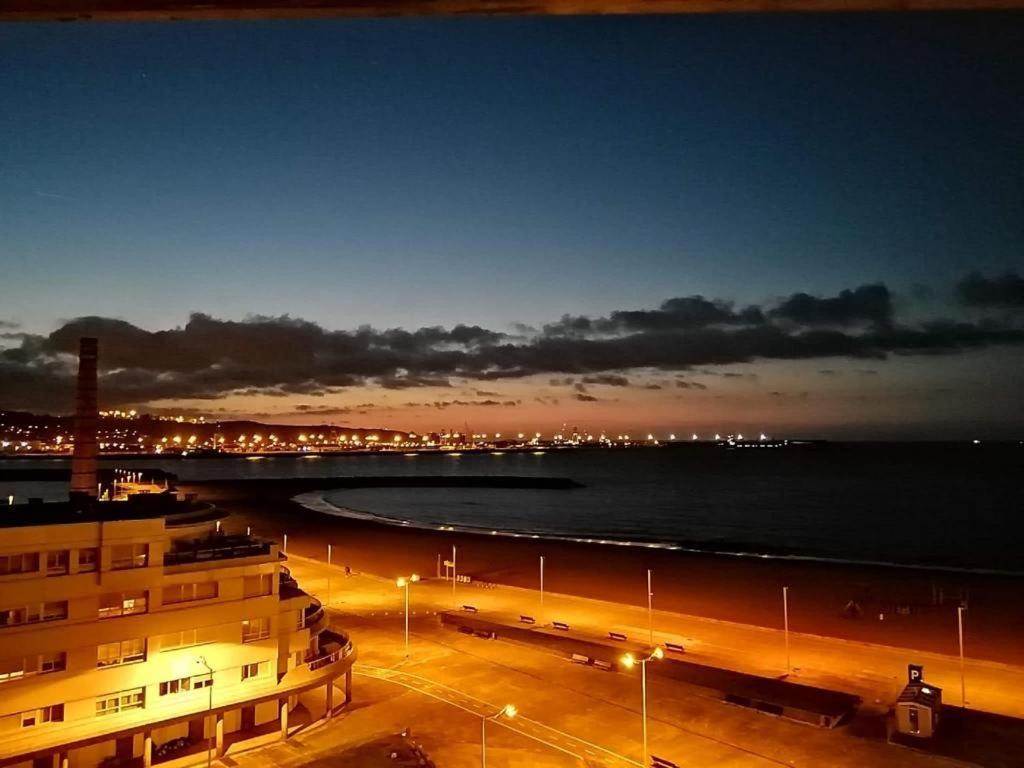 El Sexto De La Playa + Parking Gratis Apartment Gijon Luaran gambar