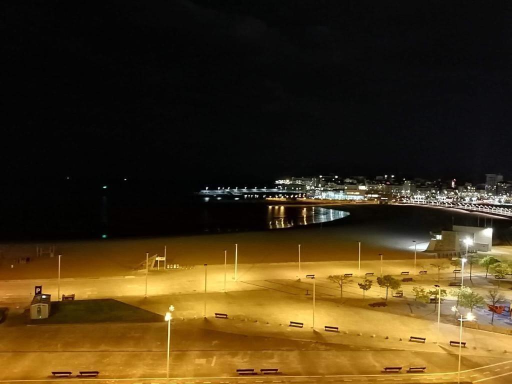 El Sexto De La Playa + Parking Gratis Apartment Gijon Luaran gambar